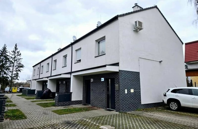 Miete eines Hauses, 80 m², Stadtteil Jagodno, Breslau, Polen